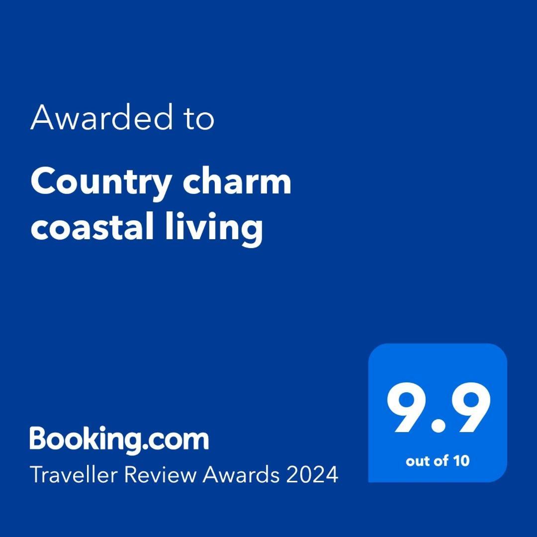 Country Charm Coastal Living Panzió Tura Beach Kültér fotó